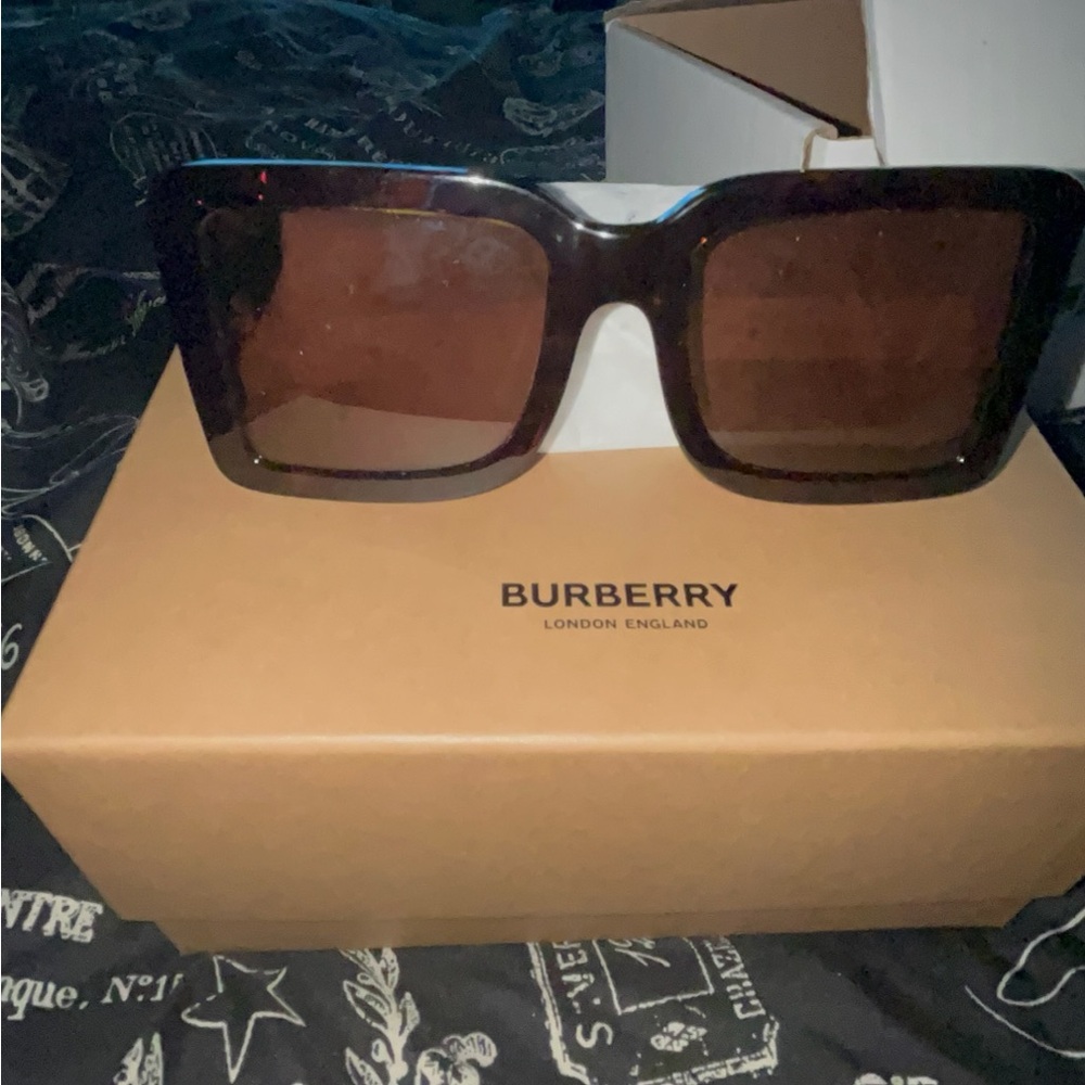 Burberry Brown Tortoiseshell Square Sunglasses